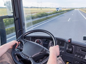 Motoristas de ônibus podem acumular função de cobrador, decide TST