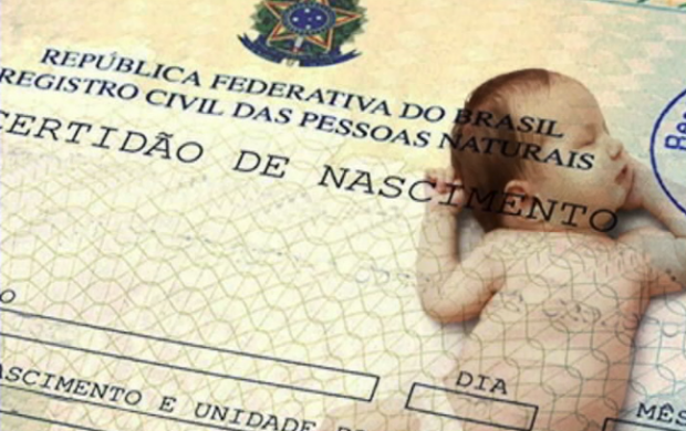 Casal poderá registrar dupla maternidade em certidão de nascimento do filho